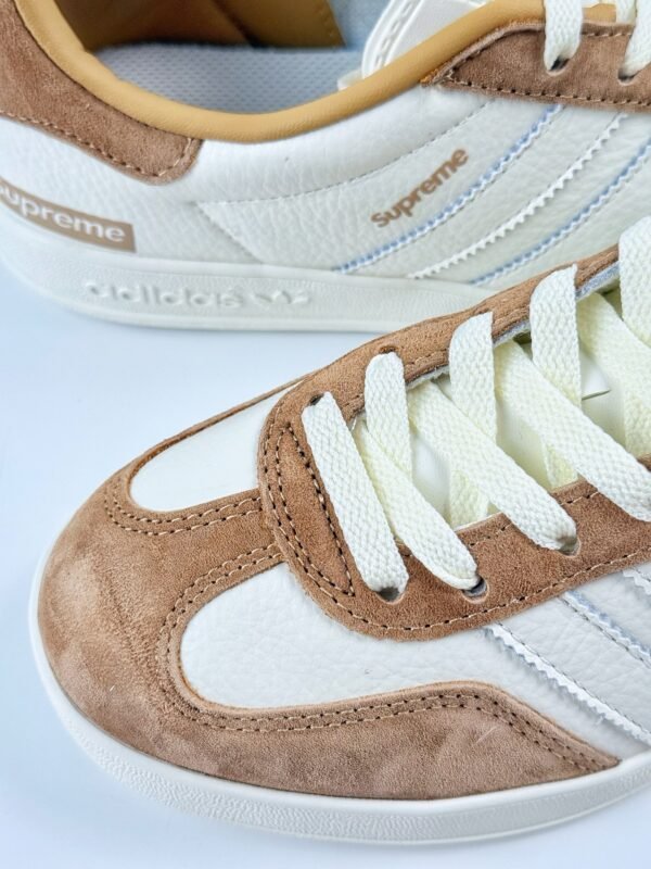 Adidas Originals Gazelle lNdoor x superme