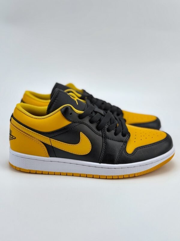 Air Jordan 1 Retro Low