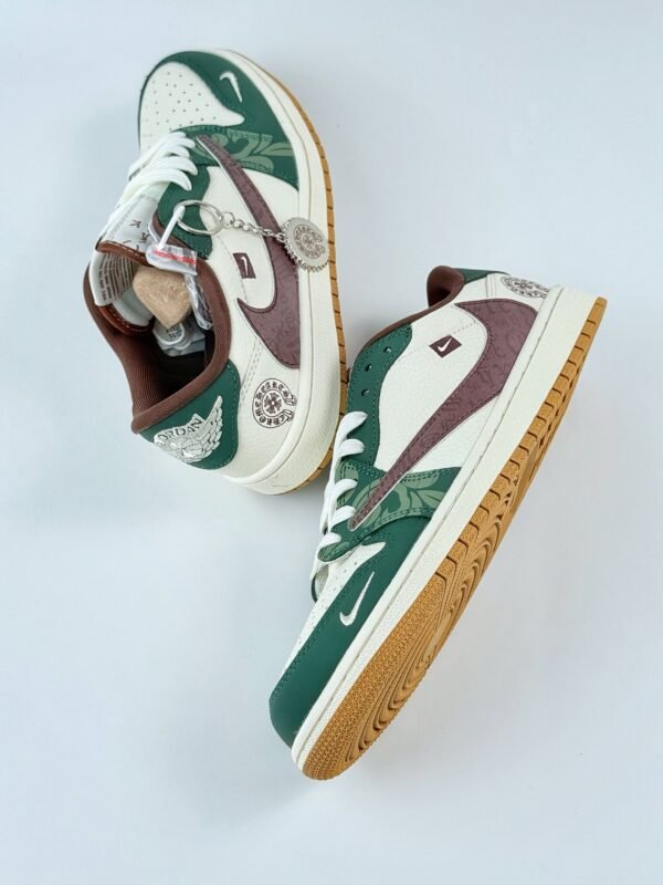 Travis Scott x Nike Air Jordan 1