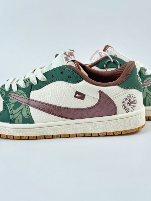 Travis Scott x Nike Air Jordan 1